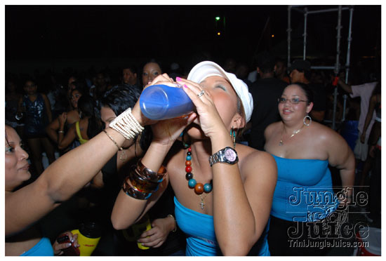 blue_range_cooler_fete_2010-030