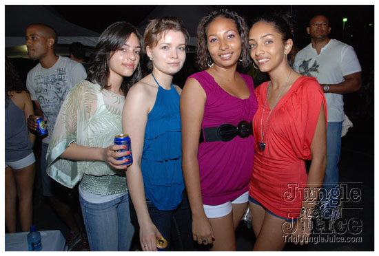 blue_range_cooler_fete_2010-044