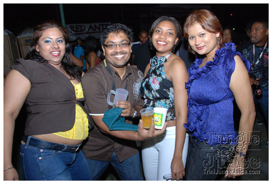 blue_range_cooler_fete_2010-066