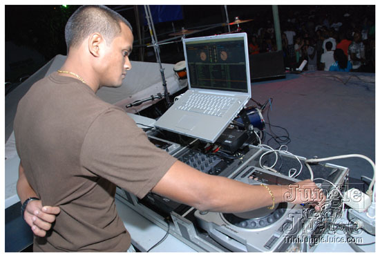 blue_range_cooler_fete_2010-072