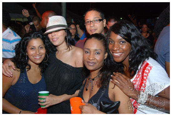 blue_range_cooler_fete_2010-162