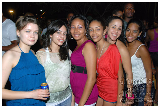 blue_range_cooler_fete_2010-163