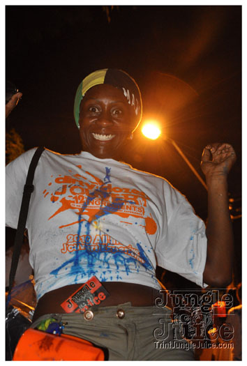 dirty_dozen_jouvert_2010-033