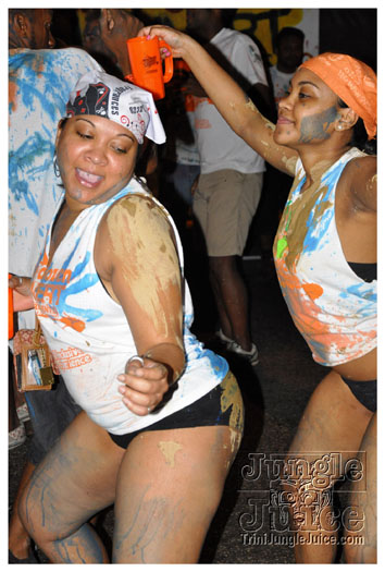 dirty_dozen_jouvert_2010-041