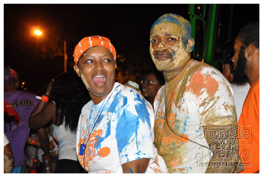 dirty_dozen_jouvert_2010-046