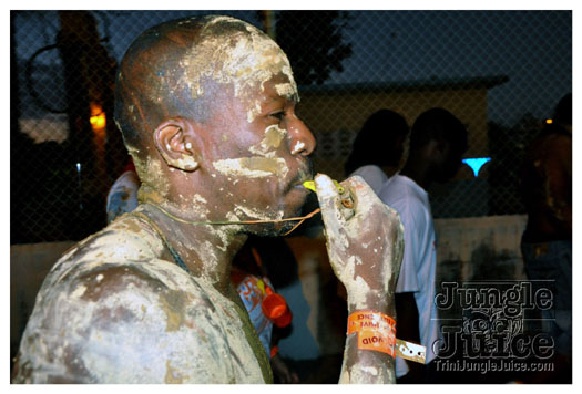 dirty_dozen_jouvert_2010-076