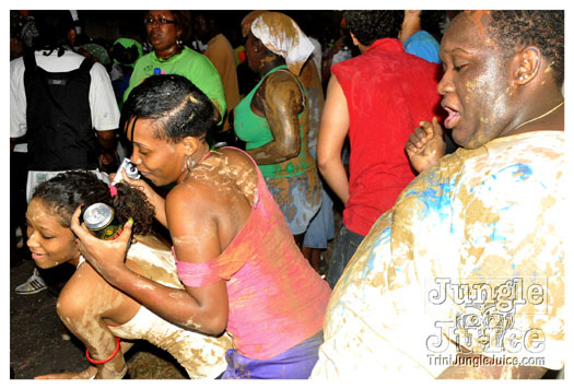 dirty_dozen_jouvert_2010-092