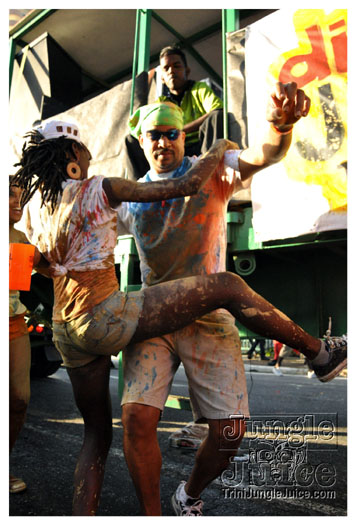 dirty_dozen_jouvert_2010-139