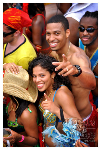 kadooment_day_2010_pt4-138
