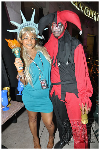 mask_halloween_2010-298