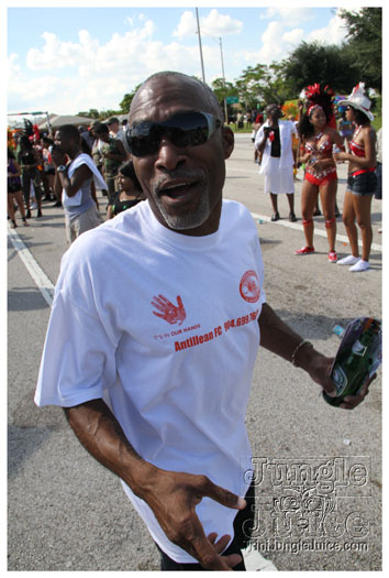 miami_cval_parade_2010_pt3-247