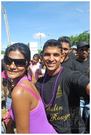 monkey_juice_campus_carnival_2010-065