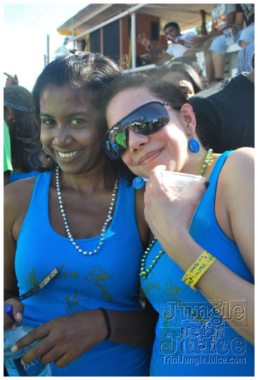 monkey_juice_campus_carnival_2010-113