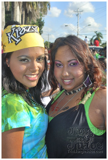 monkey_juice_campus_carnival_2010-126