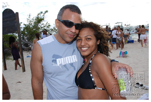 soca_at_de_sandbar_apr7-195