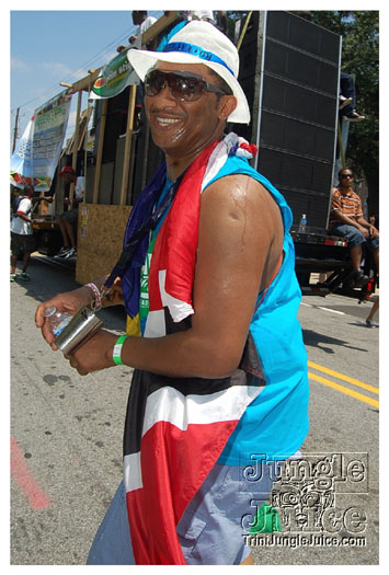 atl_carnival_parade_2011_part2-179