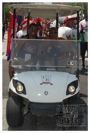 atl_carnival_parade_2011_part2-184