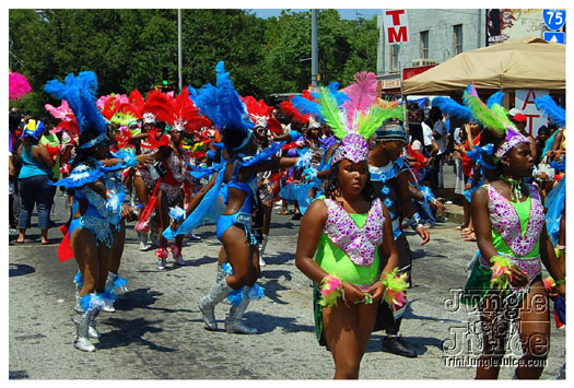 atl_carnival_parade_2011_part2-203