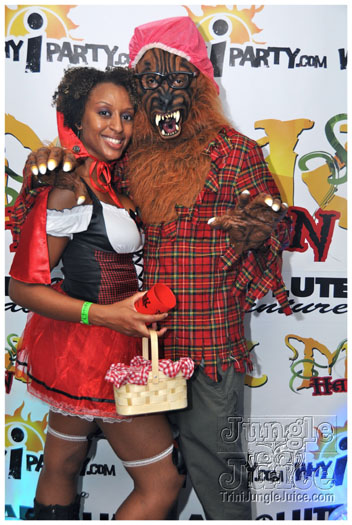 mask_halloween_2011-126