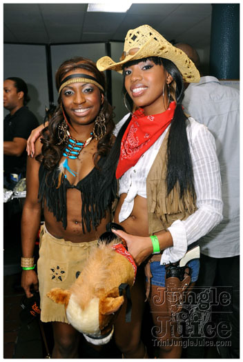 mask_halloween_2011-184