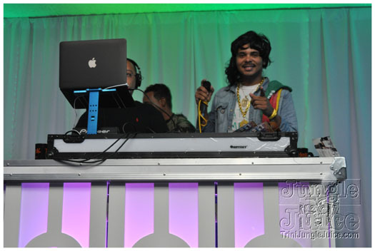 mask_halloween_2011-191