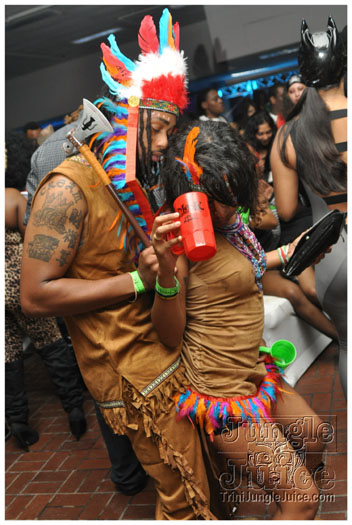 mask_halloween_2011-217
