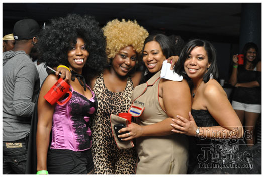 mask_halloween_2011-238