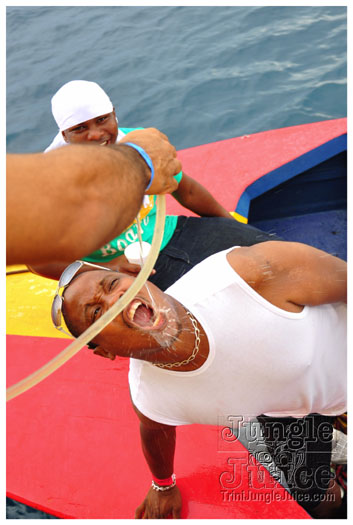 bikini_cruise_2011-106