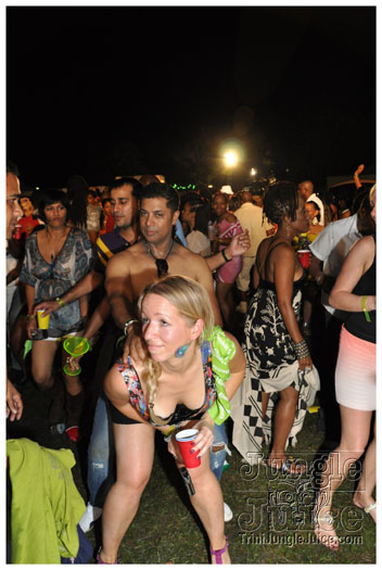 beach_house_2011_part2-210