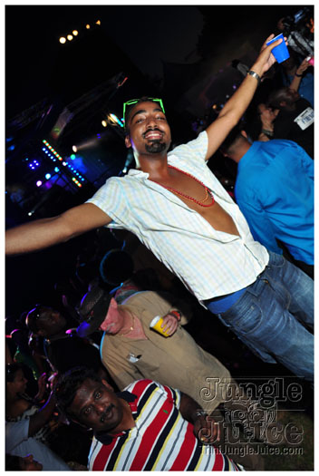 beach_house_2012_part2-204