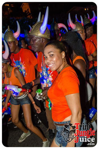 grenada_monday_night_mas_2014-033